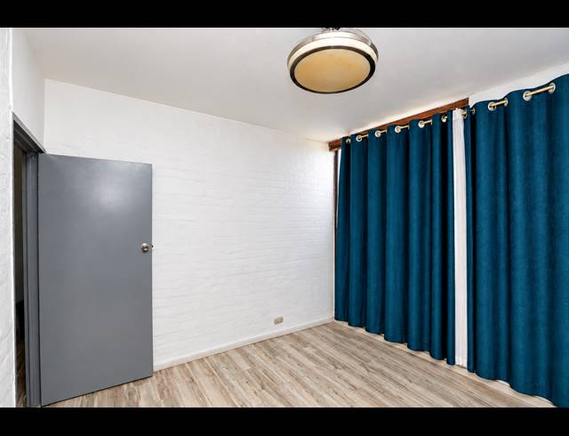 3 BEDROOM APARTMENT FOR SALE IN ESSENWOOD